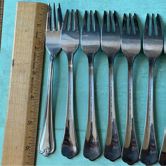 International Silver Canfield 10 stainless Forks appetizer cocktail - Picture 13 of 13